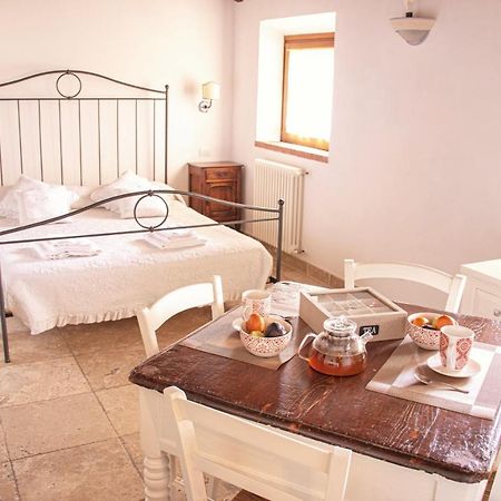 Апартаменты Casa Aurea Tre Posti Letto A 30 Metri Dal Mare Сан-Винченцо Экстерьер фото
